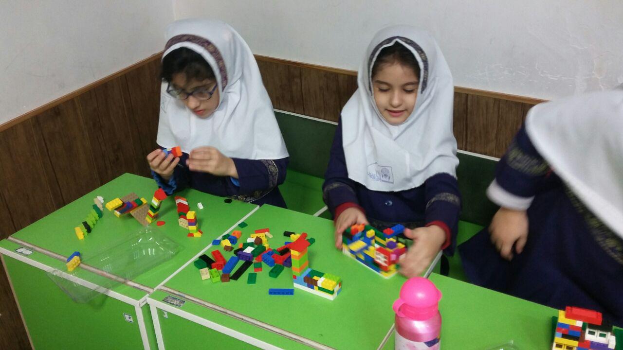 فعالیت های لگوی آموزشی دی ماه دانش آموزان باران اندیشه